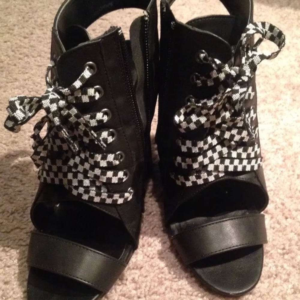 Black lace up thick heel boots